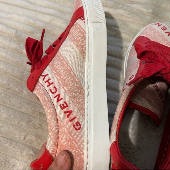 Givenchy Leather Printed Sneakers Size 37 - Picture 11 of 15